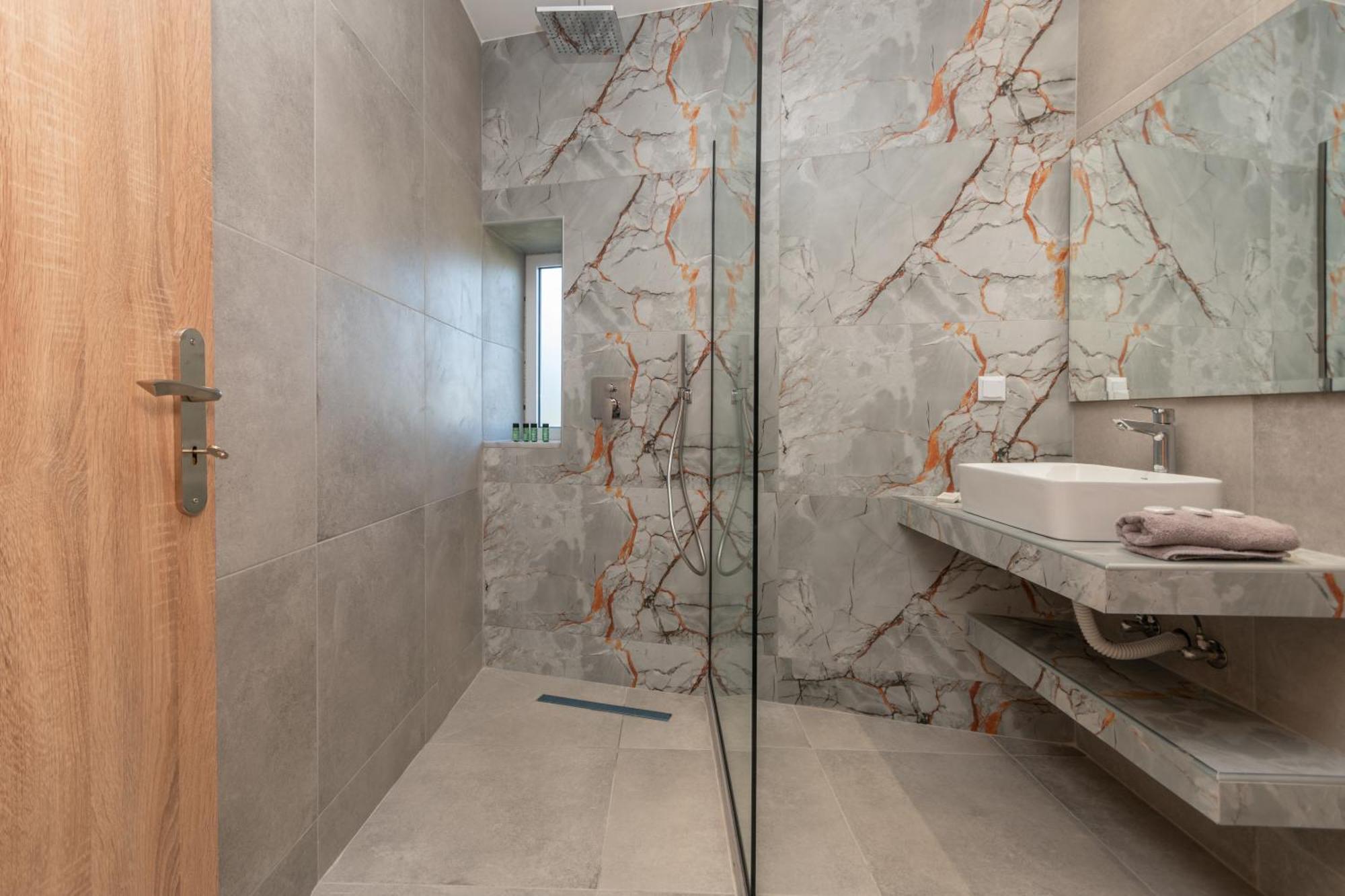 Katsaros Luxury Apts II 5 Min Walk To Beach Tsilivi  Luaran gambar